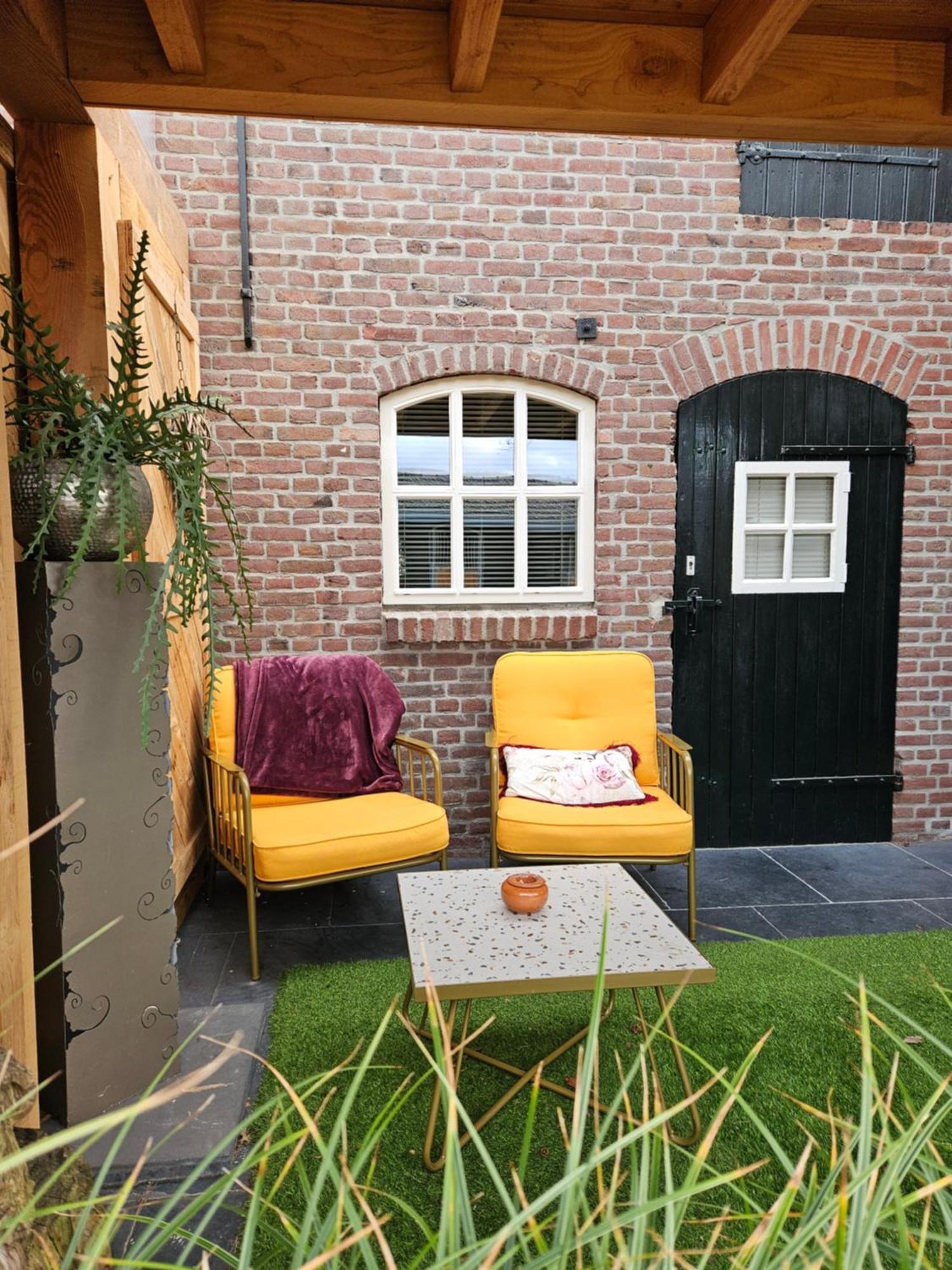 Bed En Box 3610 Bed and Breakfast Oirschot Exteriör bild